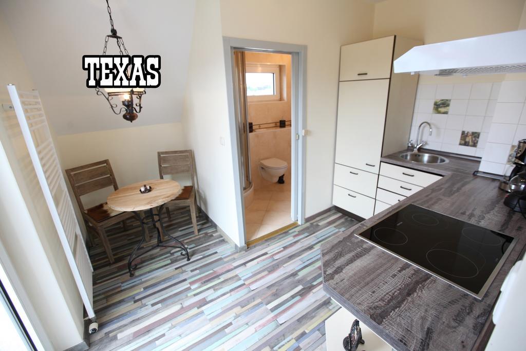 Little Hawaii & Texas Apartment Bad Wildungen Room photo